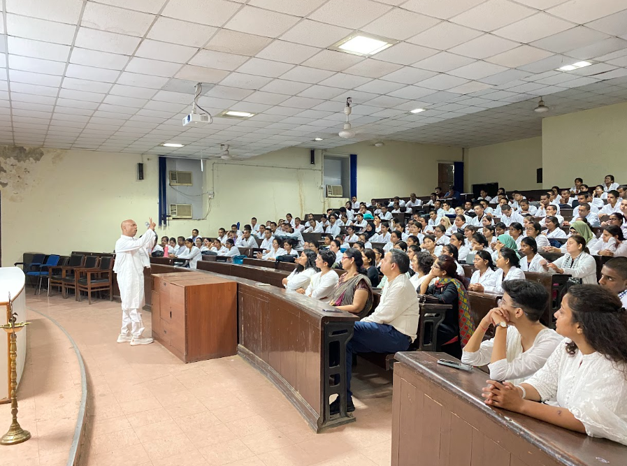 Rudrayogi at Kanpur Medical College