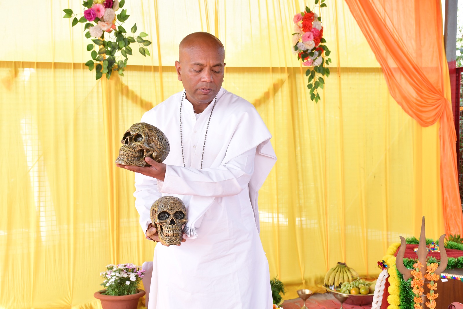 RUDRAYOGI PERFORMING VEDIC RITUAL